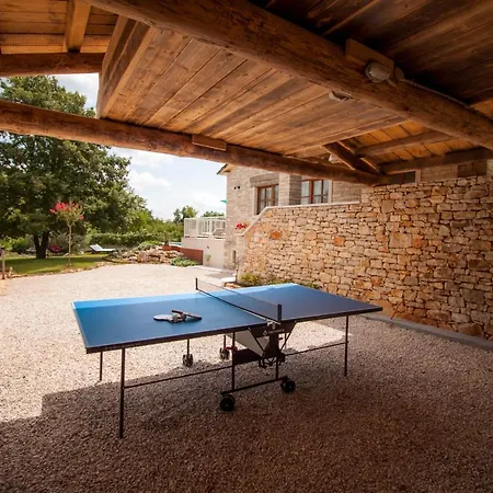 Family Lipica With Private Pool And Jacuzzi Villa