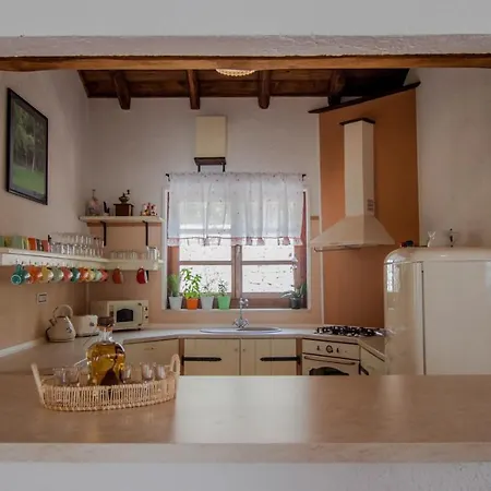 Villa Family Lipica With Private Pool And Jacuzzi Pazin